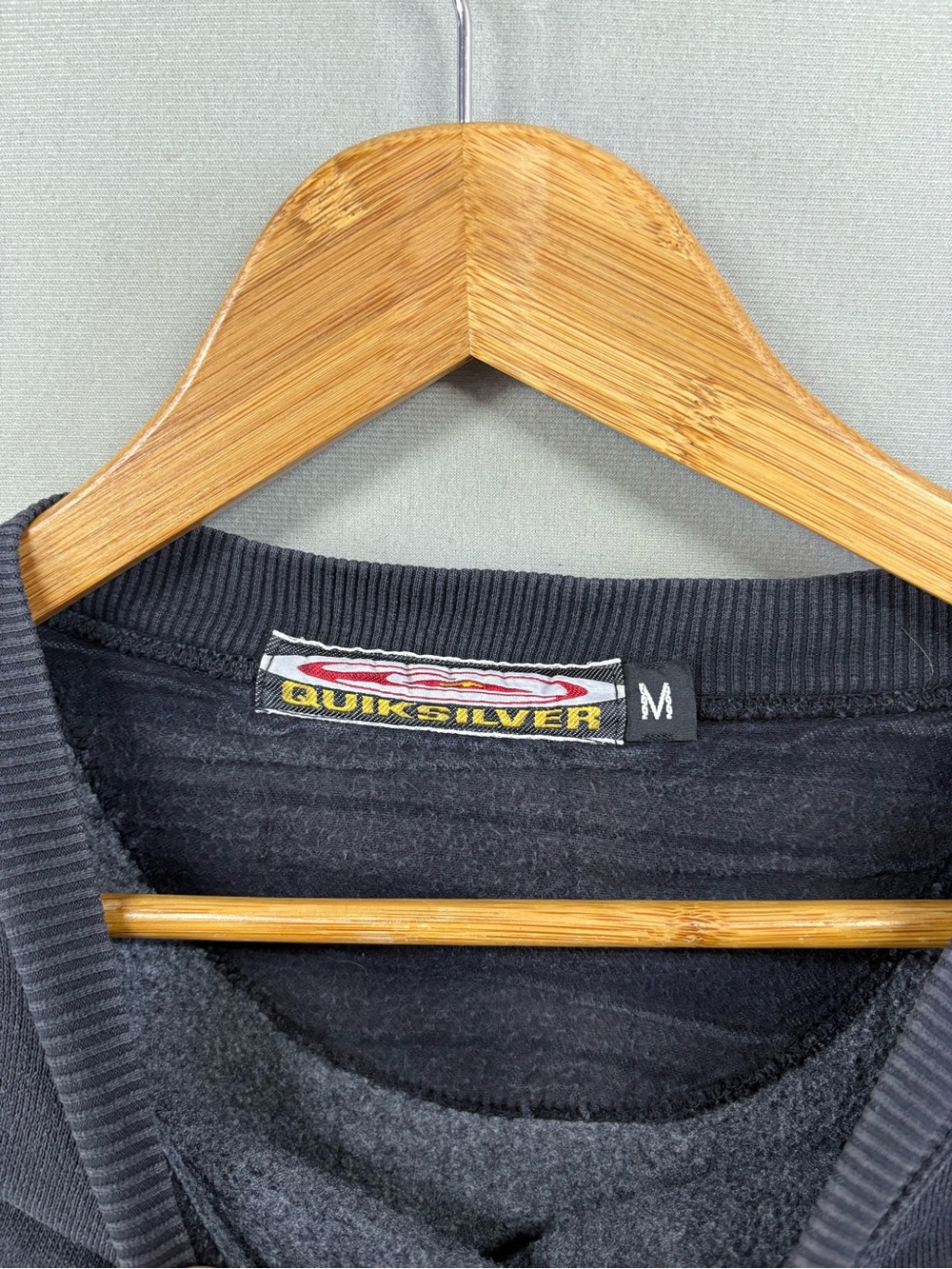 VTG Quiksilver Sweatshirt Men's M Black Pullover Surf Skater Y2K USA - Picture 4 of 8